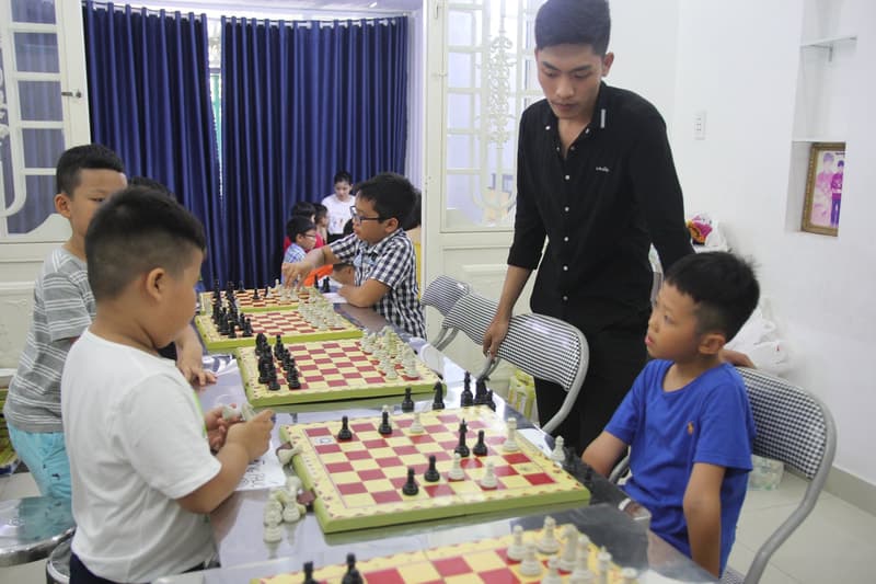 Lớp học cờ vua tại Đà Nẵng
